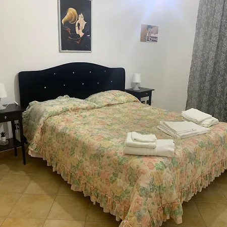 Apartament La Casetta Di Ciccio *